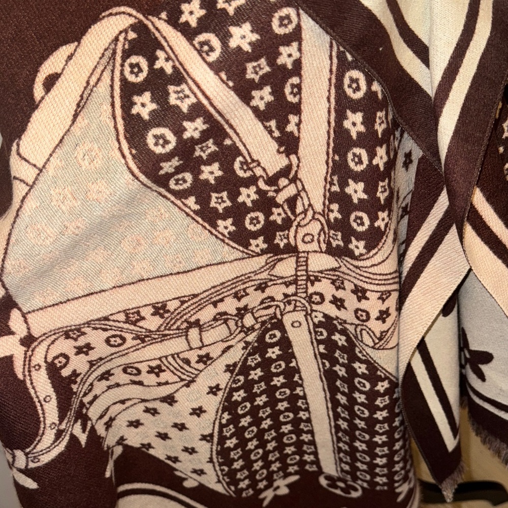 Brown and Cream Patterned Cardigan - Picture 3 of 8